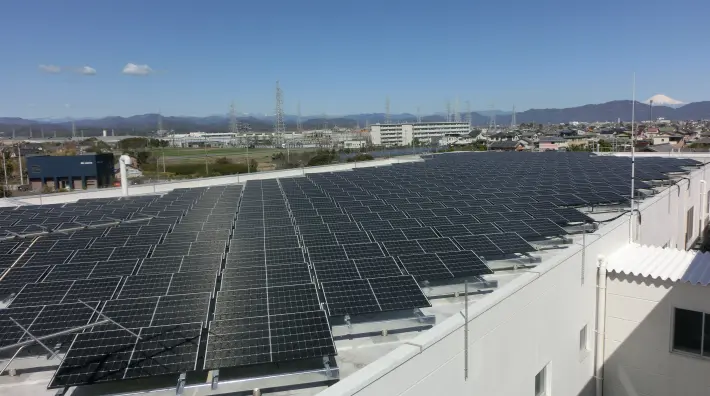 静岡プロダクツセンター・ラボ棟 太陽光パネル